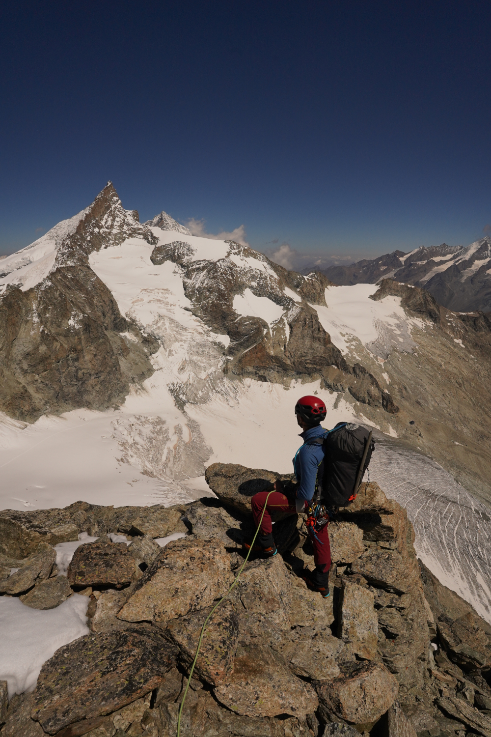 Filippo Forti verso la cima dell'Obergabelhorn
